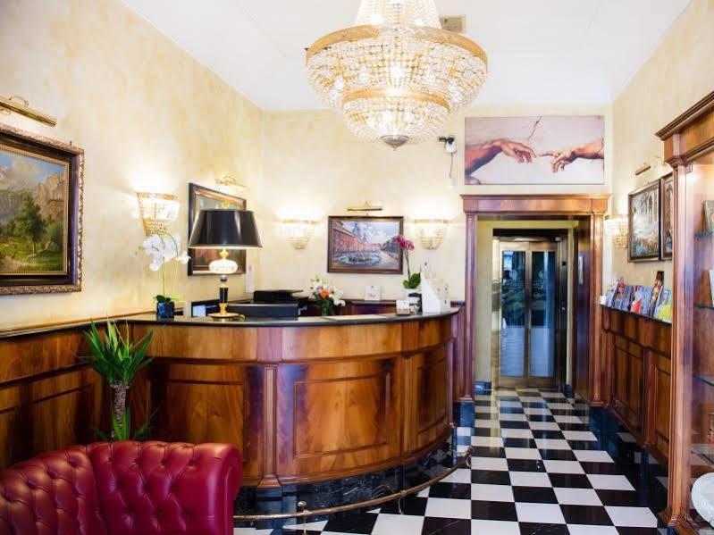 Hotel Amadeus 3*
