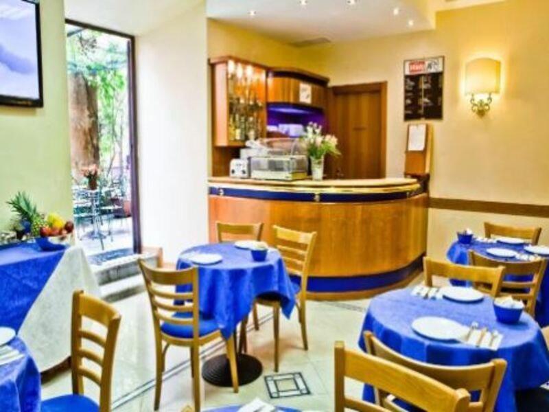 Amadeus Hotel 3*