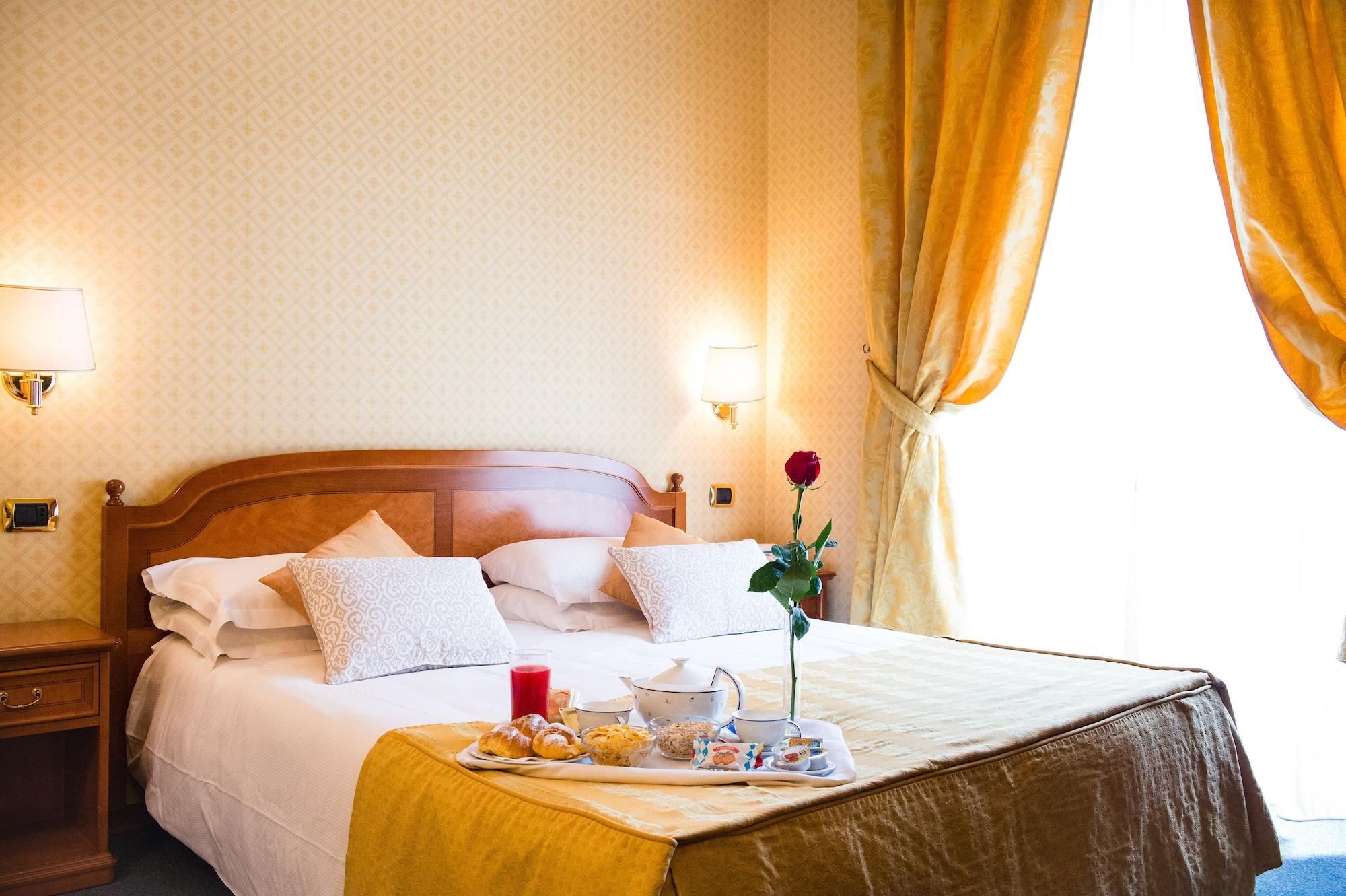 Hotel Amadeus 3*